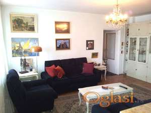 Veliki stan  na Tasmajdanu!